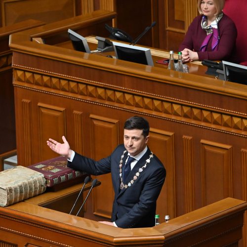 V. Zelenskis prisaikdintas Ukrainos prezidentu  © Scanpix nuotr.