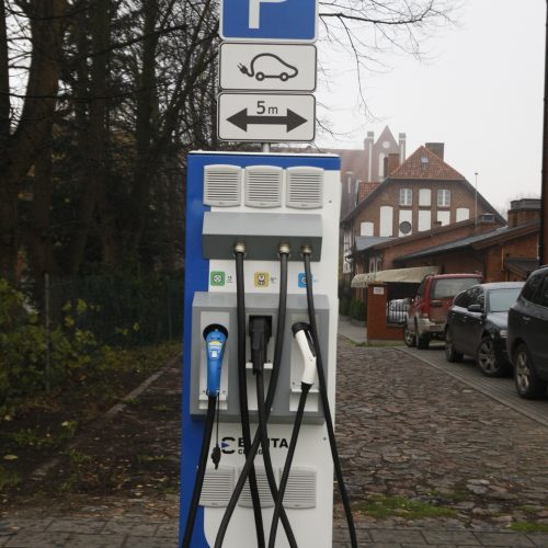 Klaipėdoje elektromobiliams – dar viena įkrovimo stotelė  © Vytauto Liaudanskio nuotr.