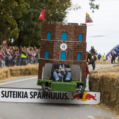 „Red Bull muilinių lenktynės“ Kaune  © Laimio Steponavičiaus ir T. Biliūno / Fotobanko nuotr.