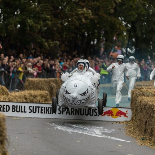 „Red Bull muilinių lenktynės“ Kaune  © Laimio Steponavičiaus ir T. Biliūno / Fotobanko nuotr.