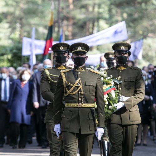 Genocido aukų pagerbimas Panerių memoriale  © P. Peleckio / Fotobanko nuotr.