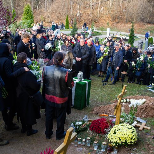 Aktorius A. Storpirštis atgulė amžino poilsio Menininkų kalnelyje  © I.Gelūno/BFL nuotr.