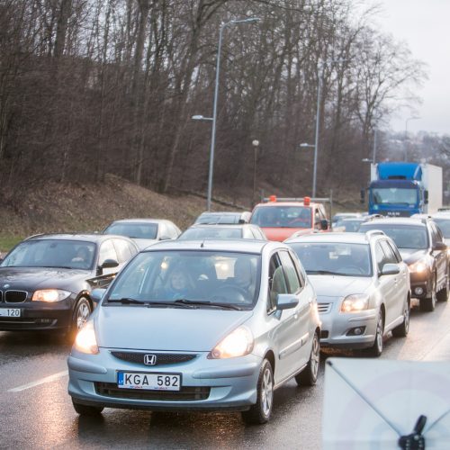 Pareigūnų reidas Europos prospekte  © Vilmanto Raupelio nuotr.