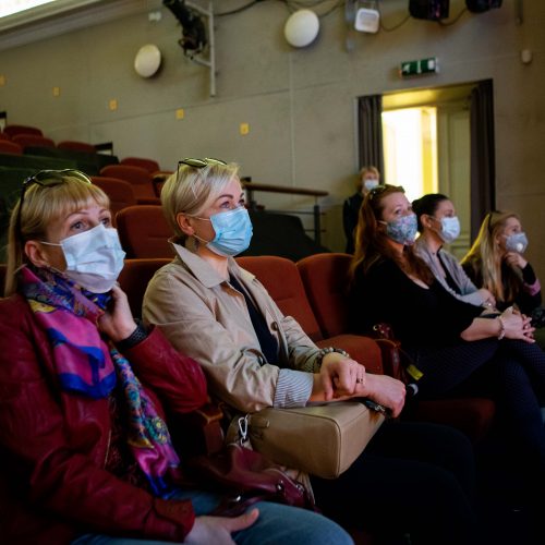 Vilniaus mažajame teatre atsisveikinama su mirusiu aktoriumi G. Girdvainiu  © I. Gelūno / Fotobanko nuotr.