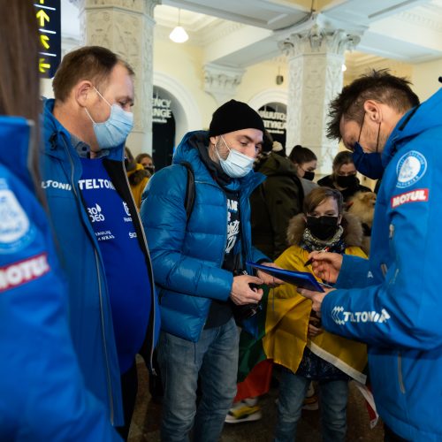 Dakaro dalyvių pasitikimas oro uoste  © G. Skaraitienės / BNS nuotr.