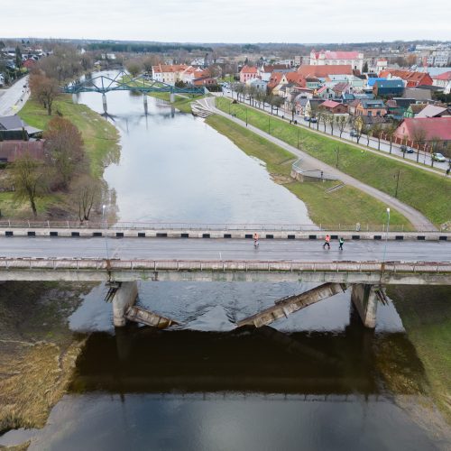 Kėdainiuose įgriuvo tiltas  © T. Biliūno, E. Ovčarenko/BNS nuotr.