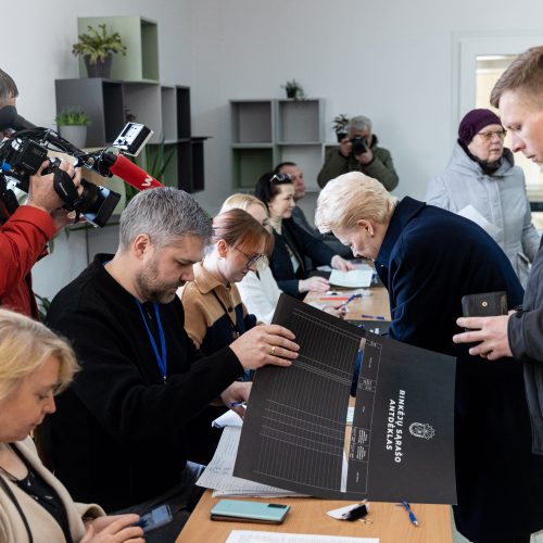 D. Grybauskaitė balsavo antrajame savivaldos rinkimų ture  © P. Paleckio/BNS nuotr.