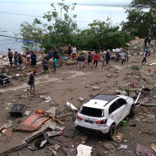 Stiprus žemės drebėjimas Indonezijoje   © Scanpix nuotr.