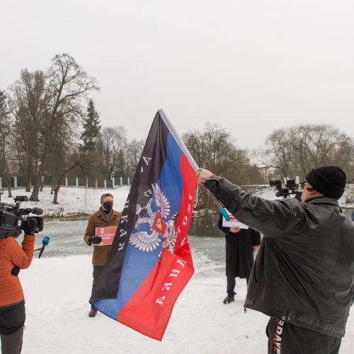 Po A. Navalno sulaikymo – piketas prie Rusijos ambasados Vilniuje  © Butauto Barausko nuotr.