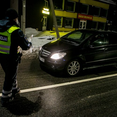 Kauno kelių policijos reidas, ieškant neblaivių vairuotojų  © Vilmanto Raupelio nuotr.