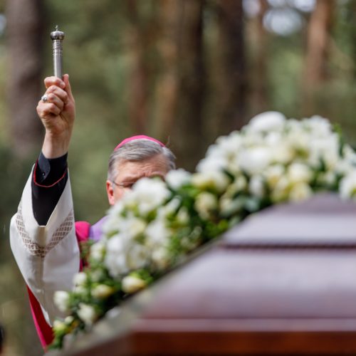 A. Adamkienė Kaune atgulė amžinojo poilsio  © Justinos Lasauskaitės, E. Ovčarenko/BNS nuotr.