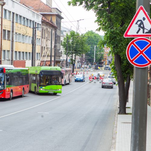 Kelio darbai vienoje pagrindinių Kauno sankryžų  © Laimio Steponavičiaus nuotr.