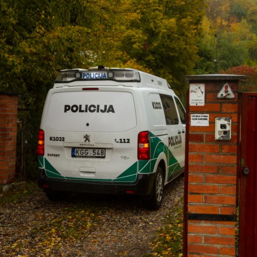 Krata policijos sulaikyto BMW vairuotojo namuose  © Laimio Steponavičiaus nuotr.