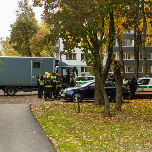 Dėl Kauno daugiabutyje rasto sprogmens – gyventojų evakuacija  © Laimio Steponavičiaus nuotr.