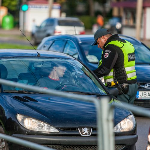 Policijos reidas Taikos prospekte  © Laimio Steponavičiaus nuotr.