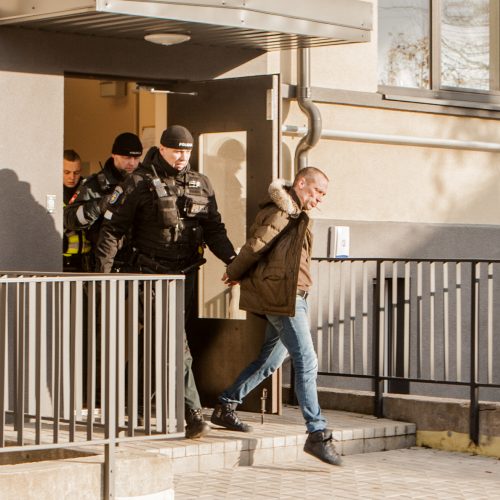 Asilo sulaikymas Žemaičių gatvėje  © Laimio Steponavičiaus nuotr.