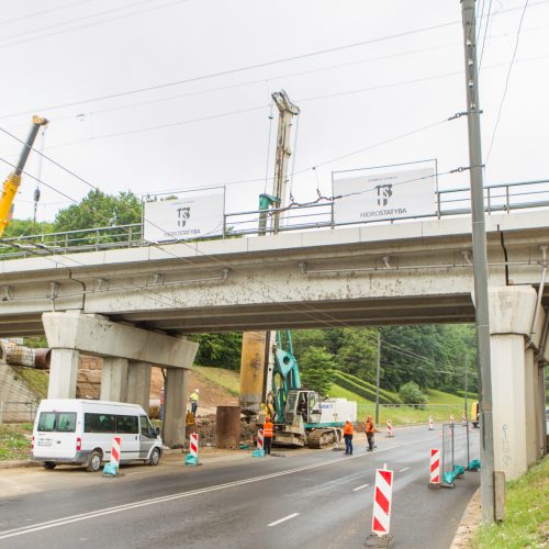 Pažeistas dujotiekis R. Kalantos gatvėje  © Laimio Steponavičiaus nuotr.