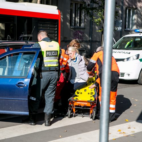 Kauno centre neblaivaus vairuotojo partrenkta pėsčioji  © Vilmanto Raupelio nuotr.