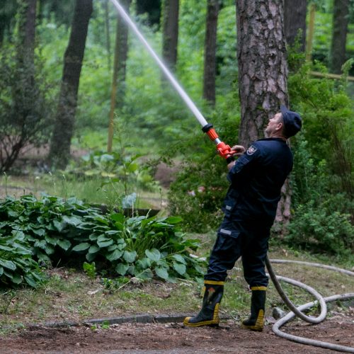 Panemunėje užsidegė medinis pastatas  © Vilmanto Raupelio nuotr.