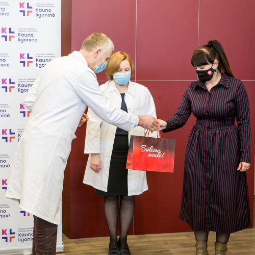 LSMU Kauno ligoninė pagerbė savanorius  © Vilmanto Raupelio nuotr.