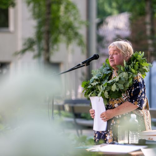 Pagerbta „Poezijos pavasario“ laureatė D.Zelčiūtė  © Vilmanto Raupelio nuotr.