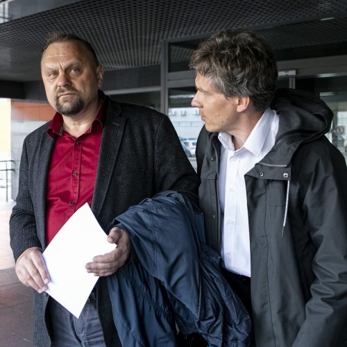 V. Sutkus atvežtas į teismą  © P. Peleckio / Fotobanko nuotr.