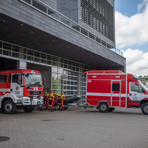 Skęstančiojo gelbėjimo operacija Neries upėje  © I. Gelūno / Fotobanko nuotr.