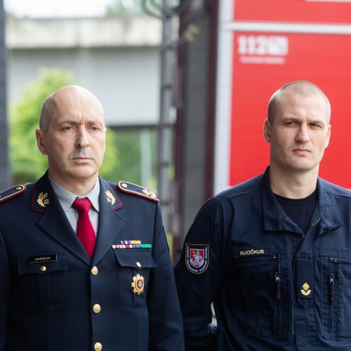 Skęstančiojo gelbėjimo operacija Neries upėje  © I. Gelūno / Fotobanko nuotr.