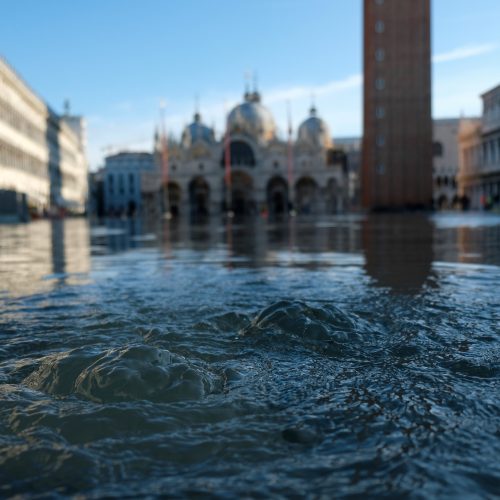 Veneciją užliejo potvynis  © Scanpix nuotr.