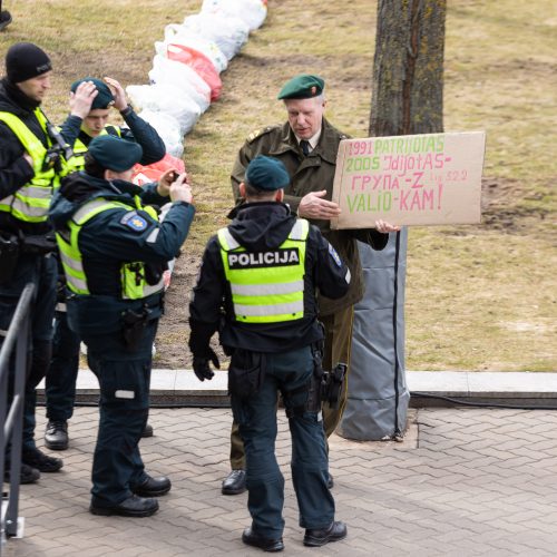 Lietuvos pieno gamintojų mitingas prie Seimo  © Ž. Gedvilos / BNS nuotr.