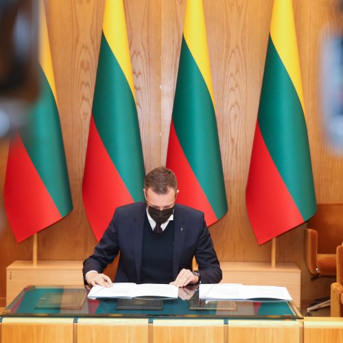 Trijų partijų lyderiai pasirašė koalicinę sutartį  © M. Morkevičiaus / ELTOS, I. Gelūno / Fotobanko nuotr.