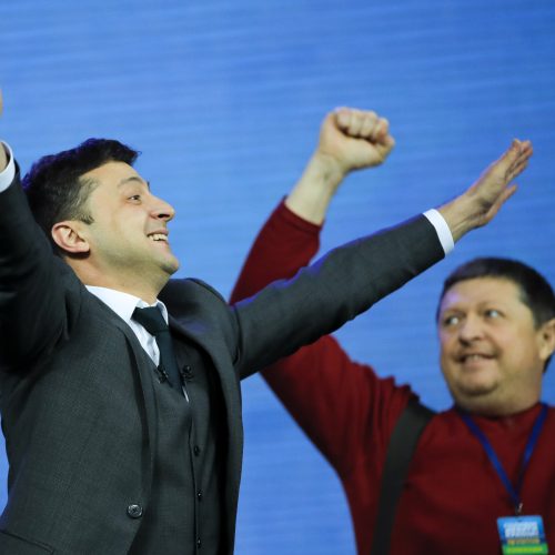 P. Porošenkos ir V. Zelenskio debatai Kijevo stadione  © Scanpix nuotr.