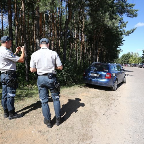 Policijos reidas prie Lampėdžio ežero  © Aliaus Koroliovo nuotr.