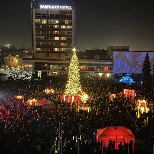 Marijampolėje nušvito kalėdinė eglutė