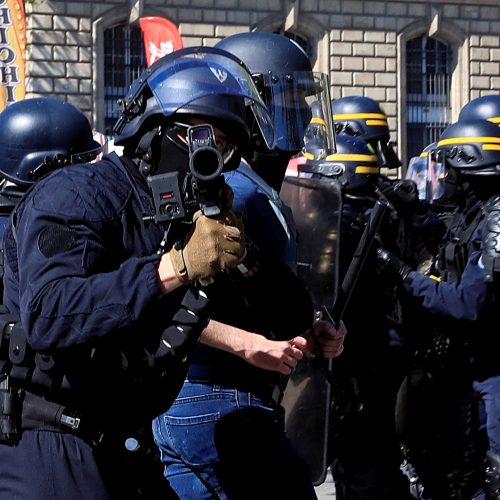 Paryžiuje vyko „geltonųjų liemenių“ protesto akcijos  © Scanpix nuotr.