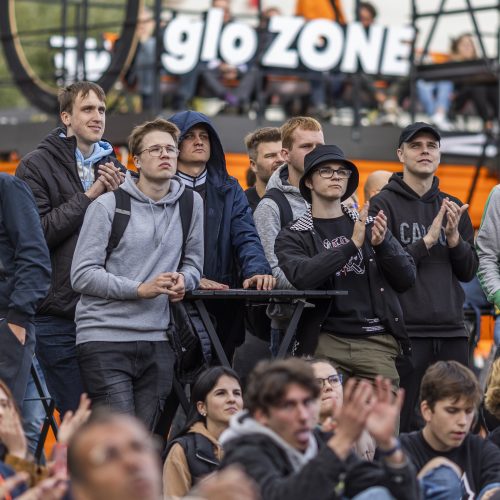 Emocingas krepšinio rungtynių stebėjimas fanų zonoje   © I. Gelūno/BNS nuotr.