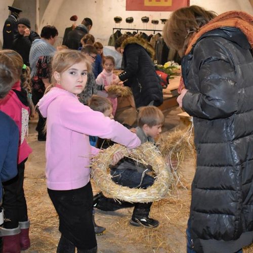 Adventinių vainikėlių dirbtuvės ir Adventinė vakarienė  © Kauno tvirtovės parko nuotr.