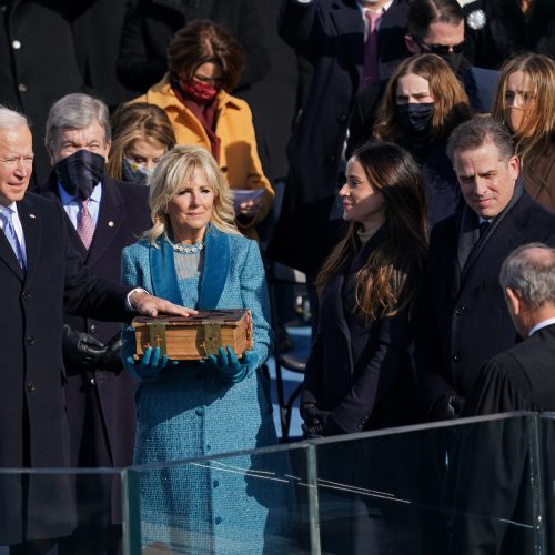 J. Bidenas prisaikdintas 46-uoju JAV prezidentu  © Scanpix, ELTOS nuotr.