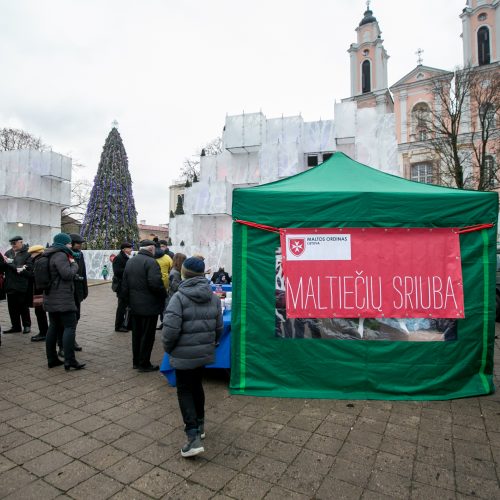 „Maltiečių sriuba“ Rotušės aikštėje  © Vilmanto Raupelio nuotr.