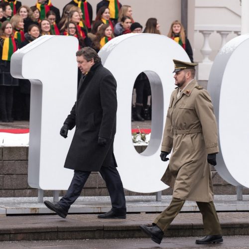 S. Daukanto aikštėje – Baltijos valstybių vėliavų pakėlimo ceremonija  © Dainiaus Labučio, ELTOS ir  Alfredo Pliadžio  nuotr.