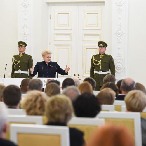 Prezidentė įteikė valstybės ordinus ir medalius  © R. Dačkaus/ Prezidentūros nuotr.