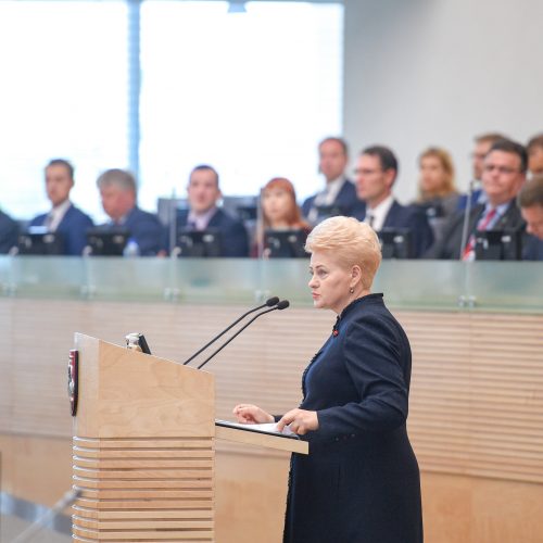 Devintasis D. Grybauskaitės metinis pranešimas Seime  © M. Morkevičiaus / ELTOS, R. Dačkaus / Prezidentūros nuotr.