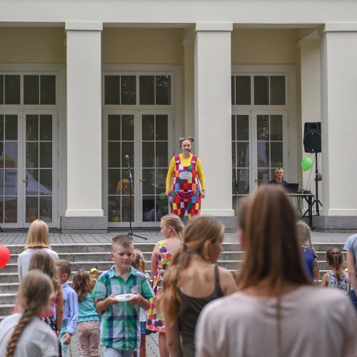 Įsivaikinusių šeimų susitikimas Prezidentūroje  © R. Dačkaus / Prezidentūros nuotr.