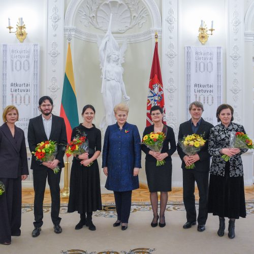 Menininkams įteiktos Nacionalinės premijos  © R. Dačkaus / Prezidentūros nuotr.