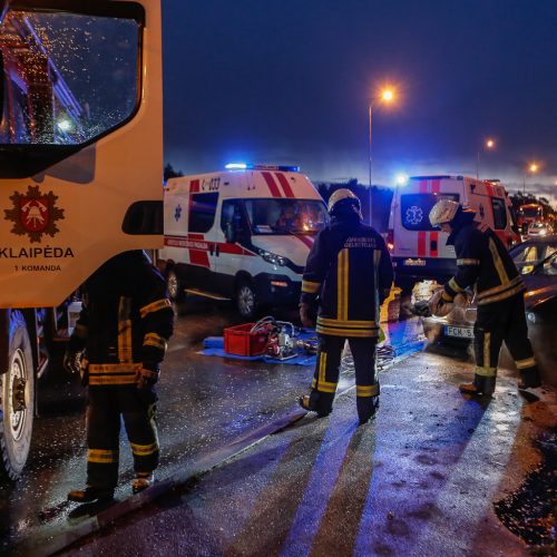 Avarija ant Lideikio gatvės viaduko  © Vytauto Petriko nuotr.