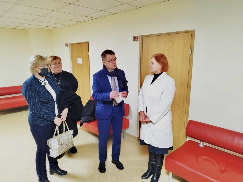 Vilkaviškyje apsilankęs A. Dulkys akcentavo pavėžėjimo reikšmę ir aptarė medikų krūvius