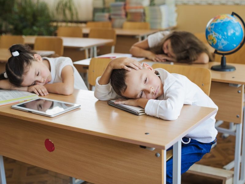 Gąsdina mokinių psichologinė būklė: reiktų vėlinti pamokų pradžią?