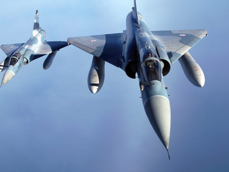NATO naikintuvai keturis kartus kilo atpažinti ir lydėti Rusijos orlaivių