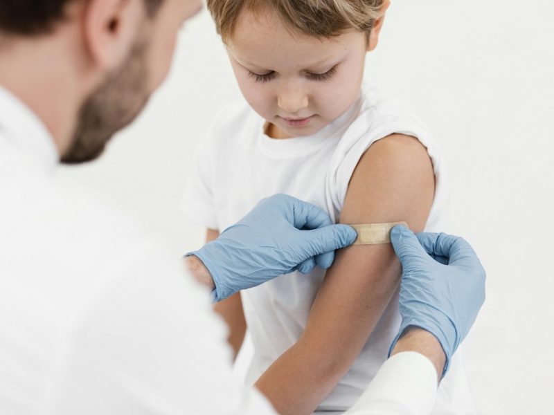 NVSC: nuo ŽPV pradėjus skiepyti ir berniukus, vakcinuotų vaikų skaičius išaugo