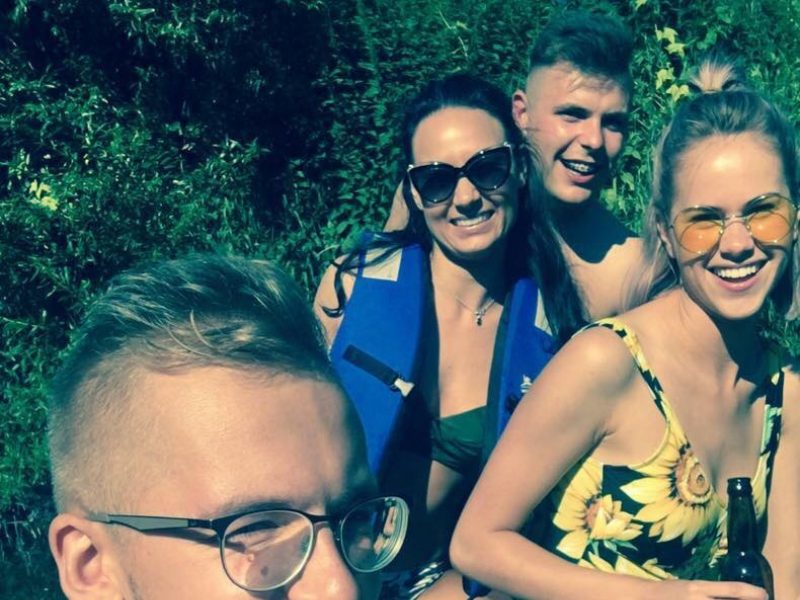 Vienas dueto „Žemaitukai“ narys slapčia pasipiršo savo merginai